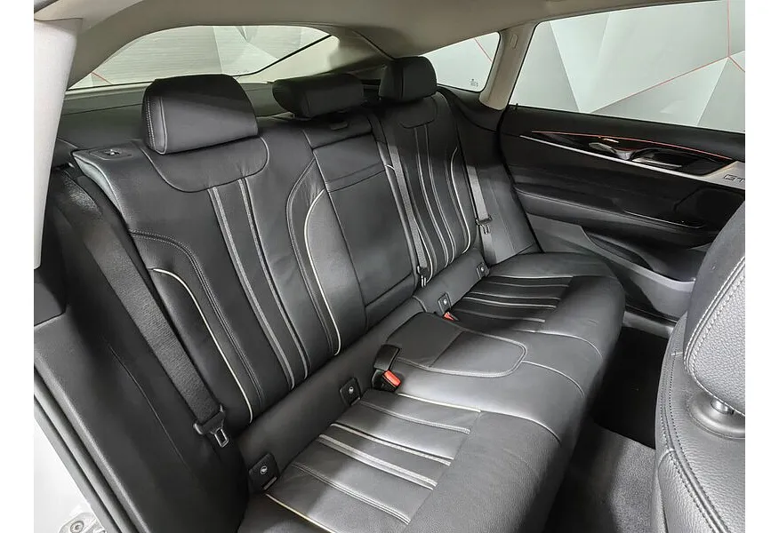 LIVE. Слайд №9