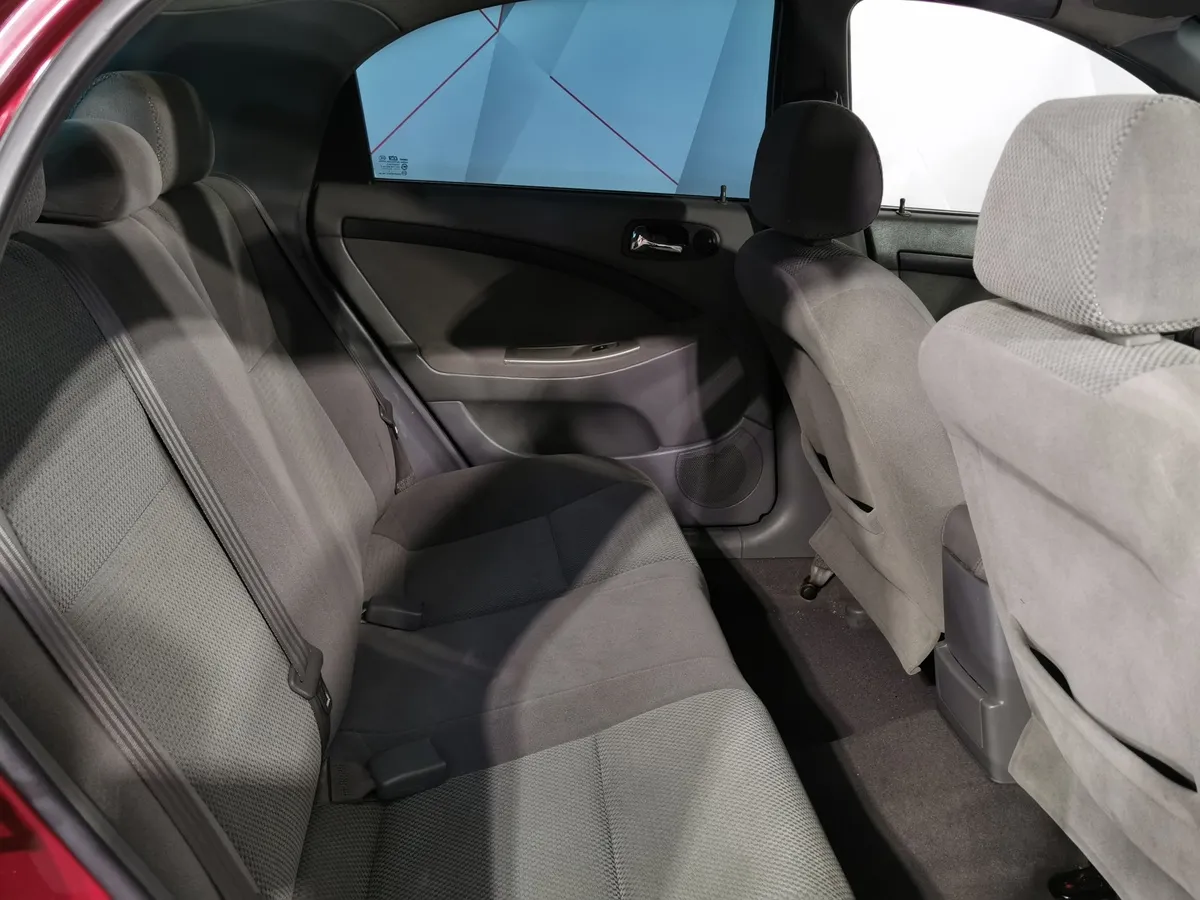 Chevrolet Lacetti 1.6 MT (109 л.с.) Platinum Красный в АВИЛОН. Слайд №15