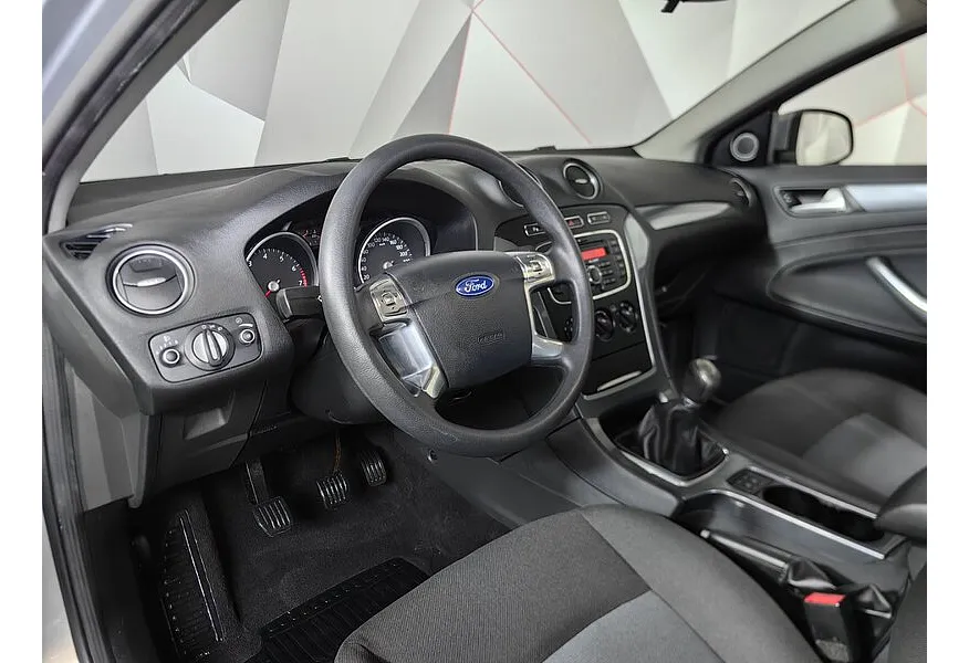 Ford Mondeo 1.6 Ti-VCT MT (120 л.с.) Ambiente Голубой в АВИЛОН. Слайд №18