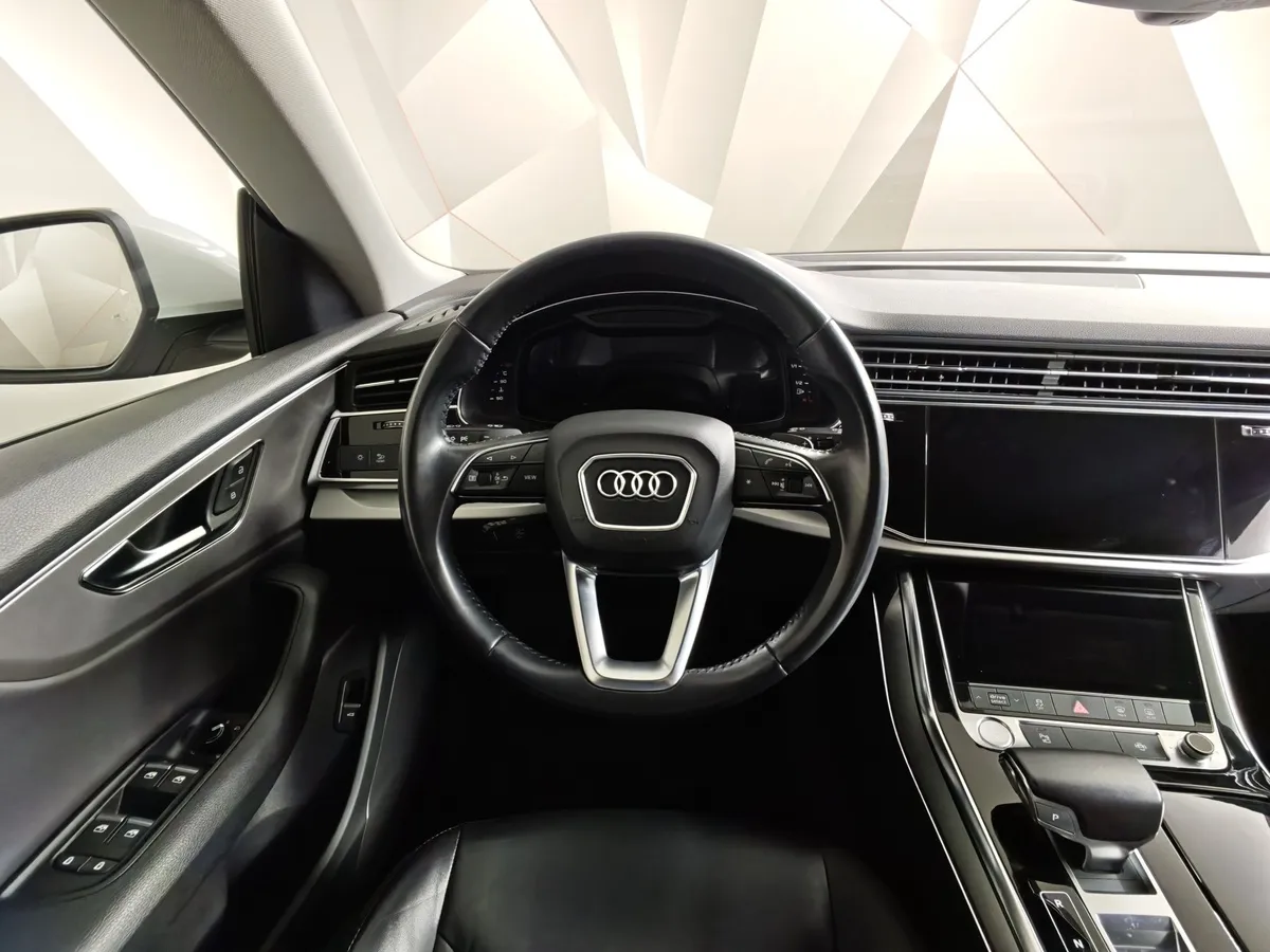 Audi Q8 55 TFSI Tiptronic quattro (340 л.с.) Белый в АВИЛОН. Слайд №20