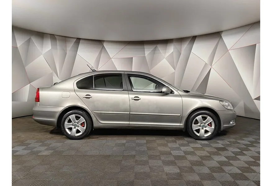 АВИЛОН - Skoda Octavia 1.8 TSI DSG (152 л.с.) Серый - slide 3