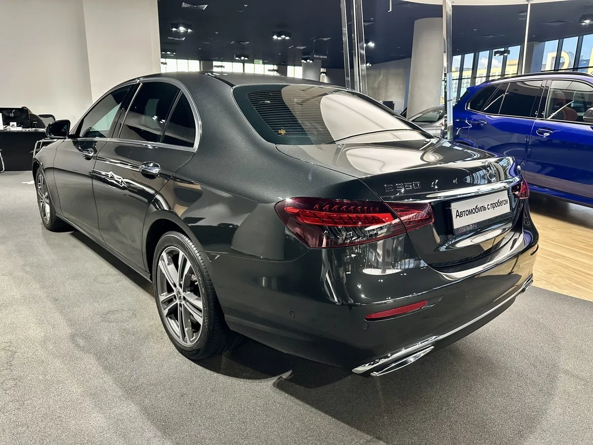 Mercedes-Benz E-Класс E 350 L 4Matic (258 л.с.) Серый в АВИЛОН. Слайд №4