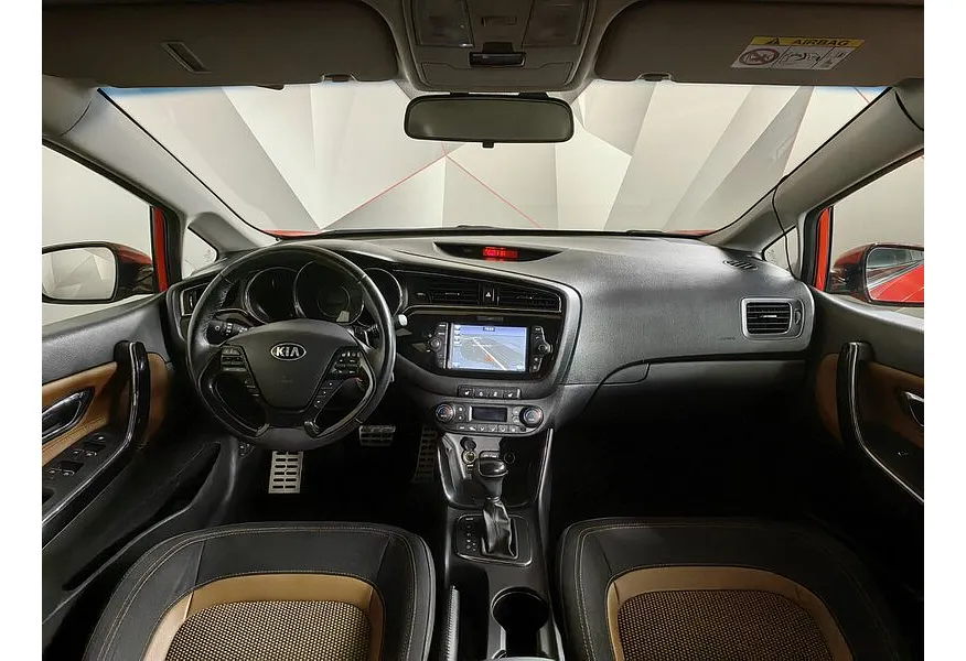 АВИЛОН - Kia Ceed 1.6 AT (130 л.с.) Comfort Красный - slide 12