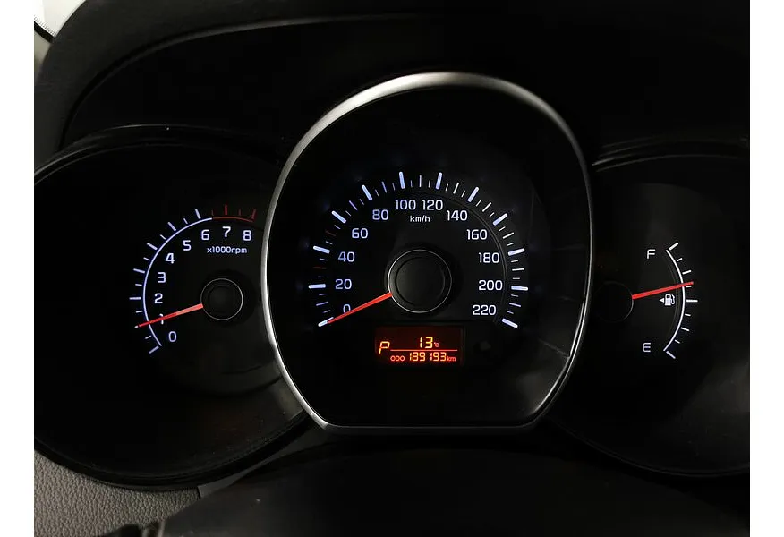 Kia Rio 1.6 AT (123 л.с.) Бежевый в АВИЛОН. Слайд №18