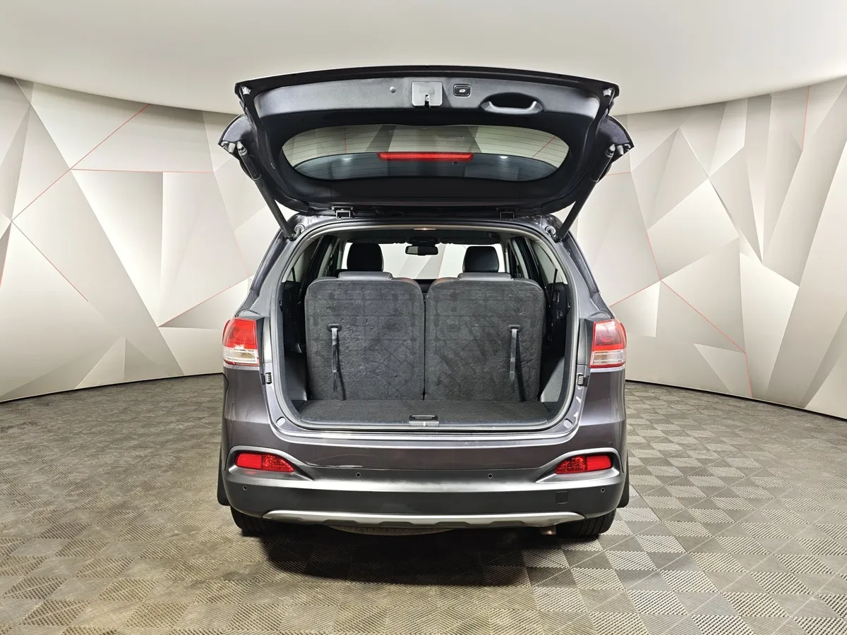 Kia Sorento 2.2 D AT AWD (5 мест) (200 л.с.) Prestige Серый в АВИЛОН. Слайд №12
