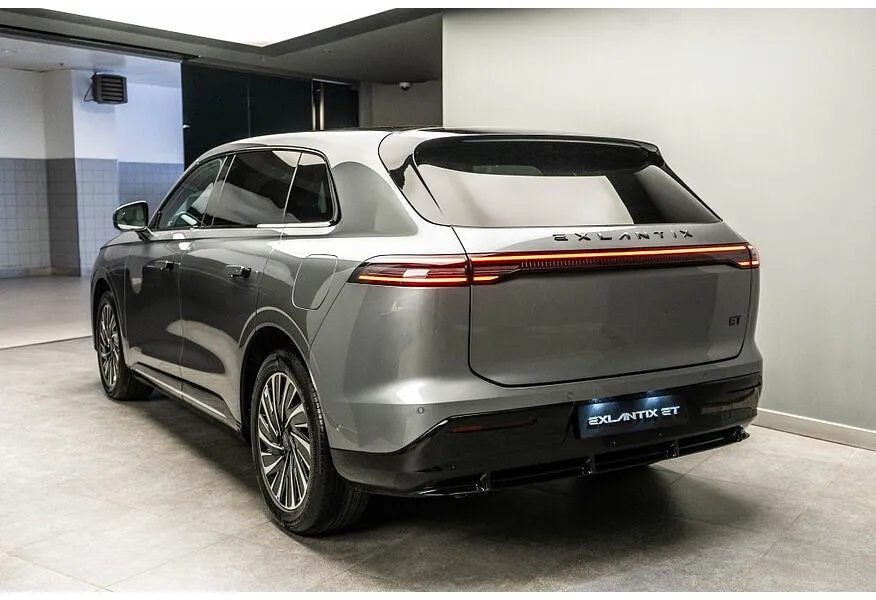 EXEED Exlantix ET 1.5 AT 4WD (469 л.с.) Серый в АВИЛОН. Слайд №6