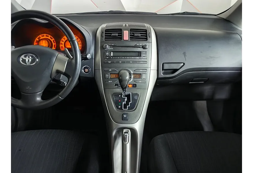 Toyota Auris 1.6 AT (124 л.с.) Голубой в АВИЛОН. Слайд №15 Toyota Auris 1.6 AT (124 л.с.) Голубой в АВИЛОН. Слайд №15