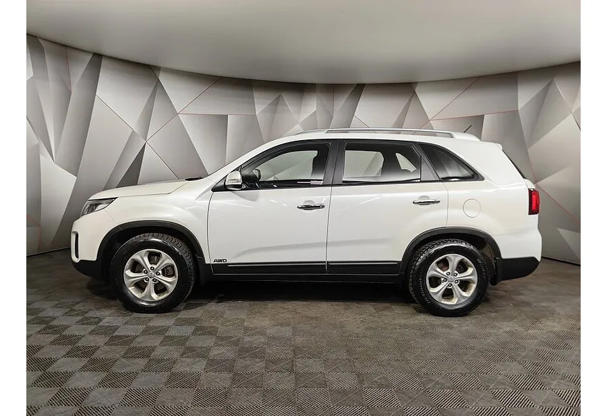 Kia Sorento 2.4 MT 4WD (174 л.с.) Белый в АВИЛОН. Слайд №5