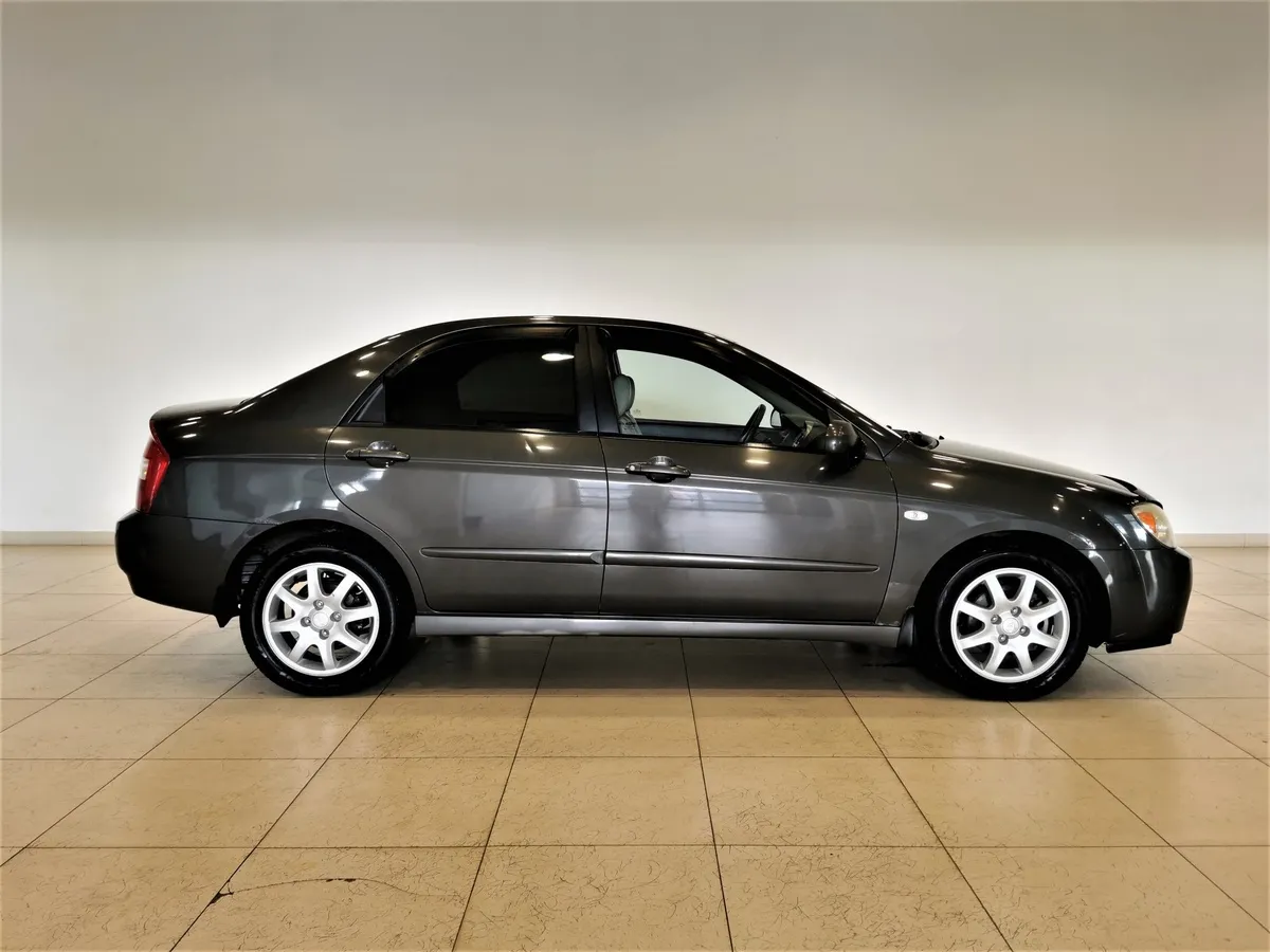 Kia Cerato 2.0 MT (143 л.с.) Серый в АВИЛОН. Слайд №6