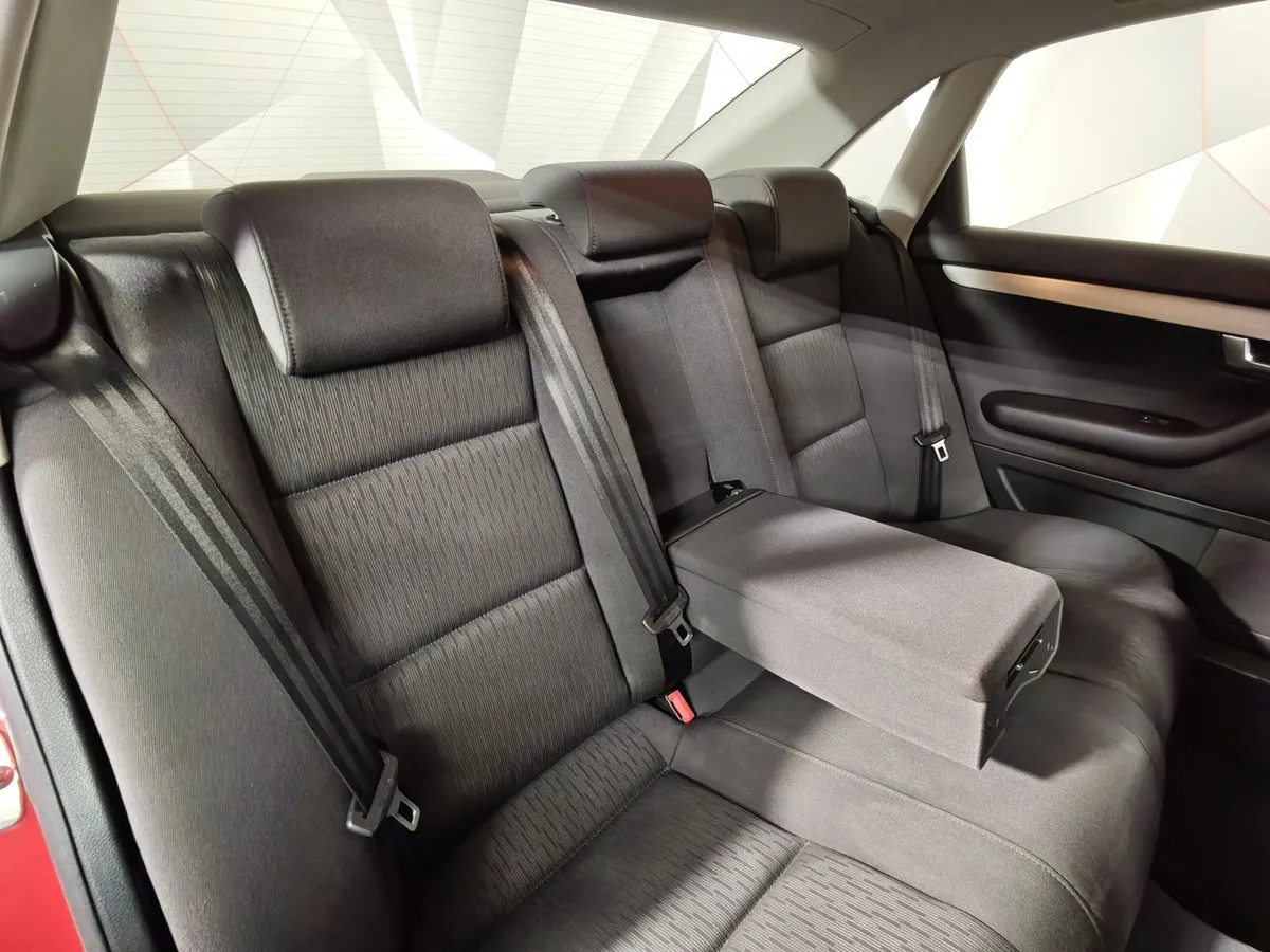 Audi A4 2.0 multitronic (130 л.с.) Красный в АВИЛОН. Слайд №15