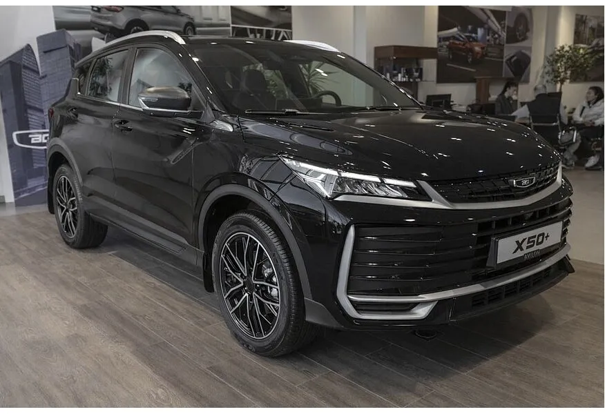 Belgee X50+ 1.5T DCT FWD (147 л.с.) Оникс Черный в АВИЛОН. Слайд №2