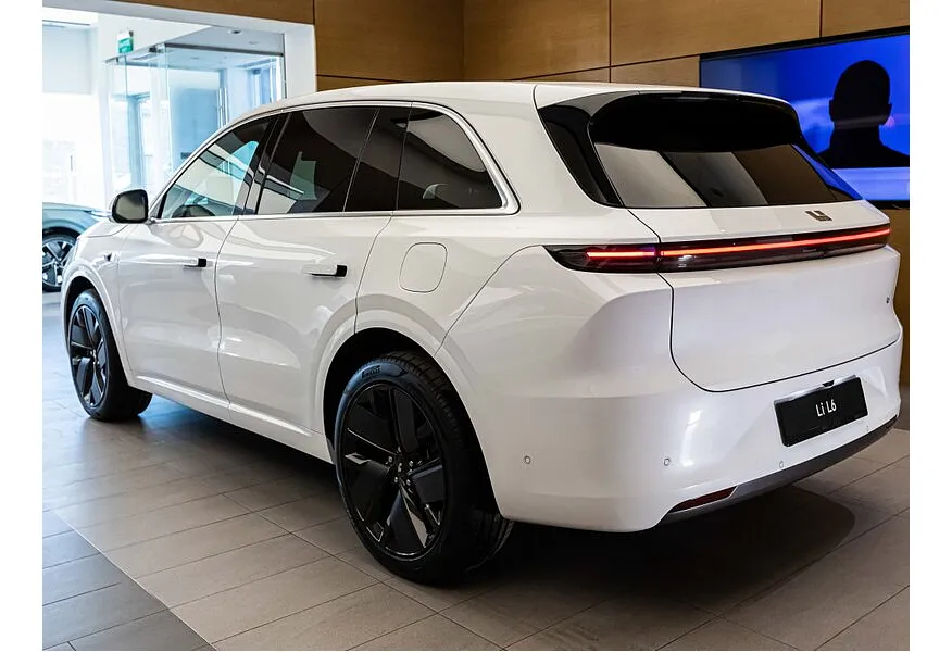 Li Auto L6 1.5 AT 4WD (150 л.с.) Max Белый в АВИЛОН. Слайд №5