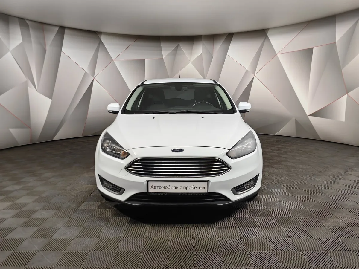 Ford Focus 1.5 EcoBoost AT (150 л.с.) Titanium Белый в АВИЛОН. Слайд №7