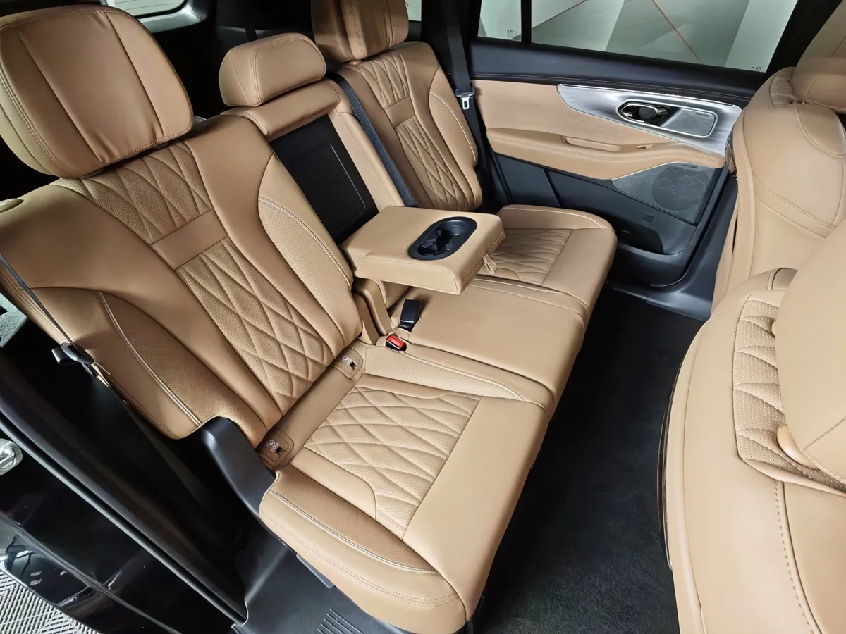 GAC GS8 2.0T 4WD (231 л.с.) GX Premium Черный в АВИЛОН. Слайд №17