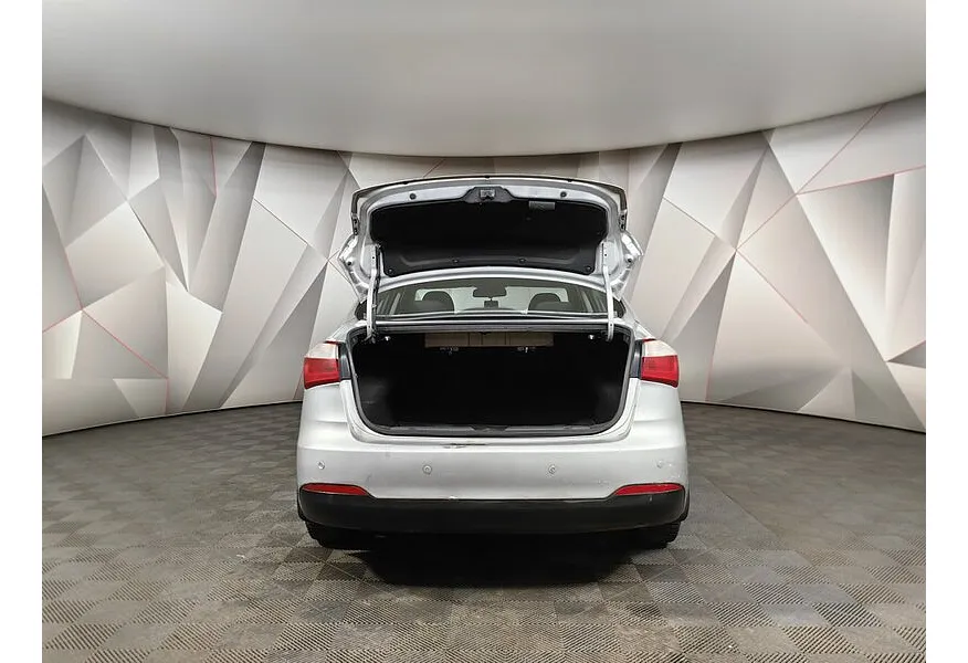 Kia Cerato 1.6 AT (130 л.с.) Серебристый в АВИЛОН. Слайд №11