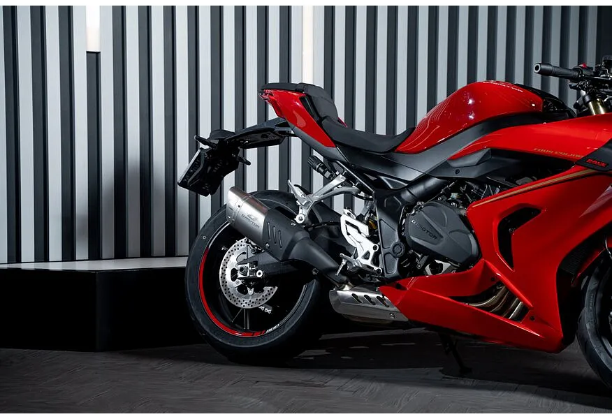 QJMOTOR SRK 800 RR 800 см³ (95 л.с.) 800 Красный в АВИЛОН. Слайд №4