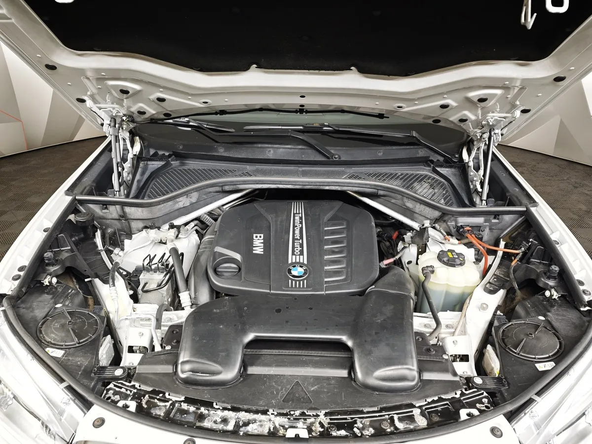 BMW X5 xDrive25d Steptronic (218 л.с.) Business (Локальная сборка) Белый в АВИЛОН. Слайд №10