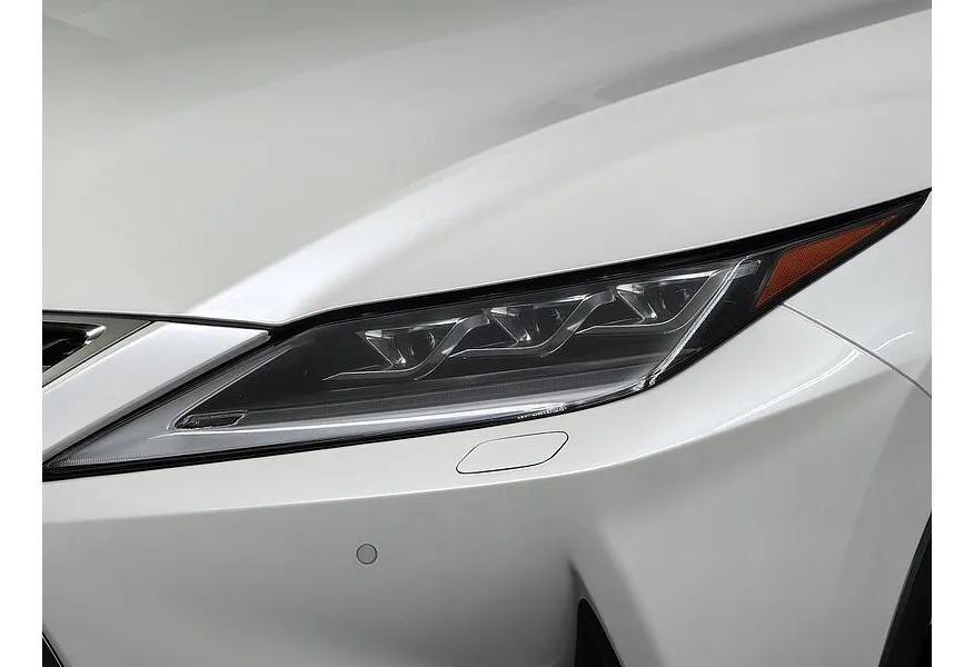 Lexus RX 2.0 AT AWD (238 л.с.) Executive Белый в АВИЛОН. Слайд №10