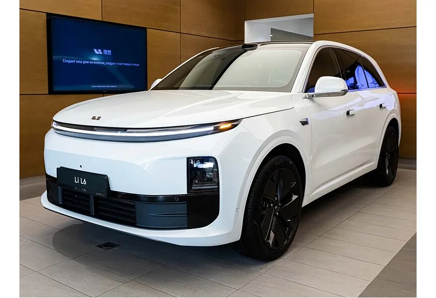 АВИЛОН - Li Auto L6 1.5 AT 4WD (150 л.с.) Max Белый - slide 9793726