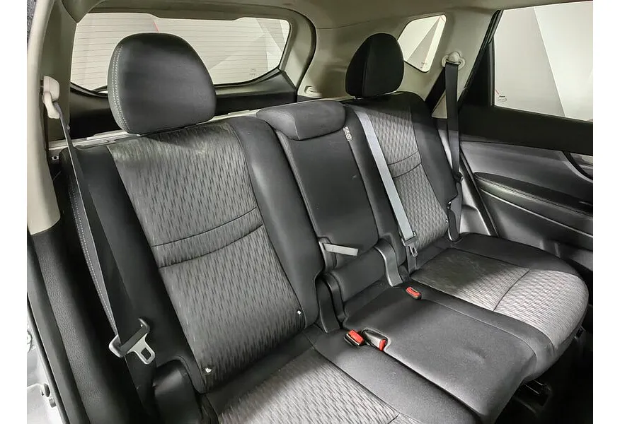 Nissan X-Trail 2.0 CVT AWD (144 л.с.) Серый в АВИЛОН. Слайд №17