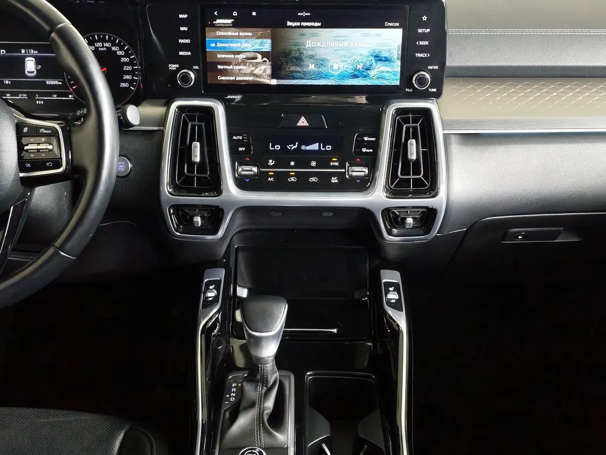 Kia Sorento 2.5 MPI 4WD AT (180 л.с.) Comfort Белый в АВИЛОН. Слайд №15