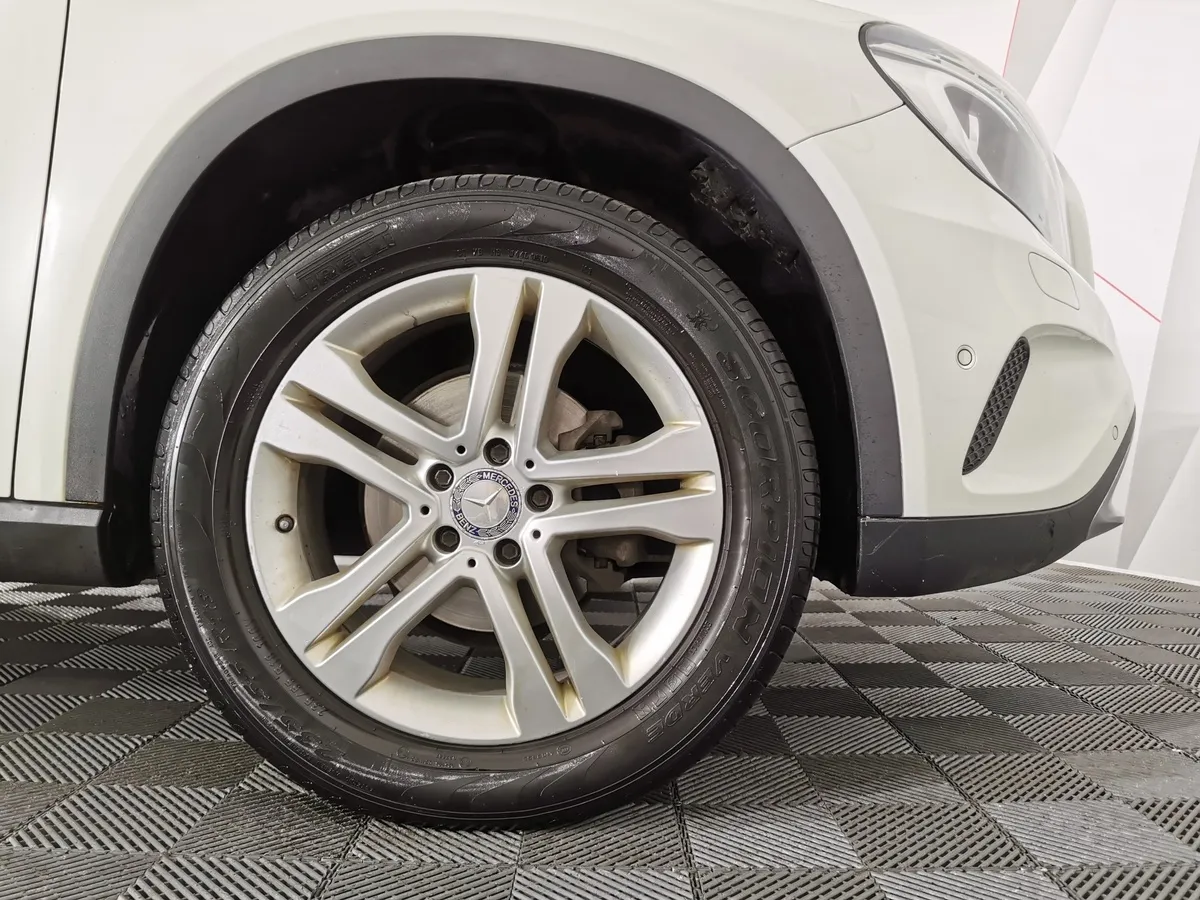 Mercedes-Benz GLA 200 7G-DCT (150 л.с.) Особая серия Белый в АВИЛОН. Слайд №9