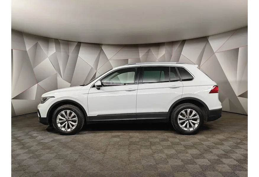 Volkswagen Tiguan 2.0 TSI 4Motion AT (180 л.с.) Status Белый в АВИЛОН. Слайд №5