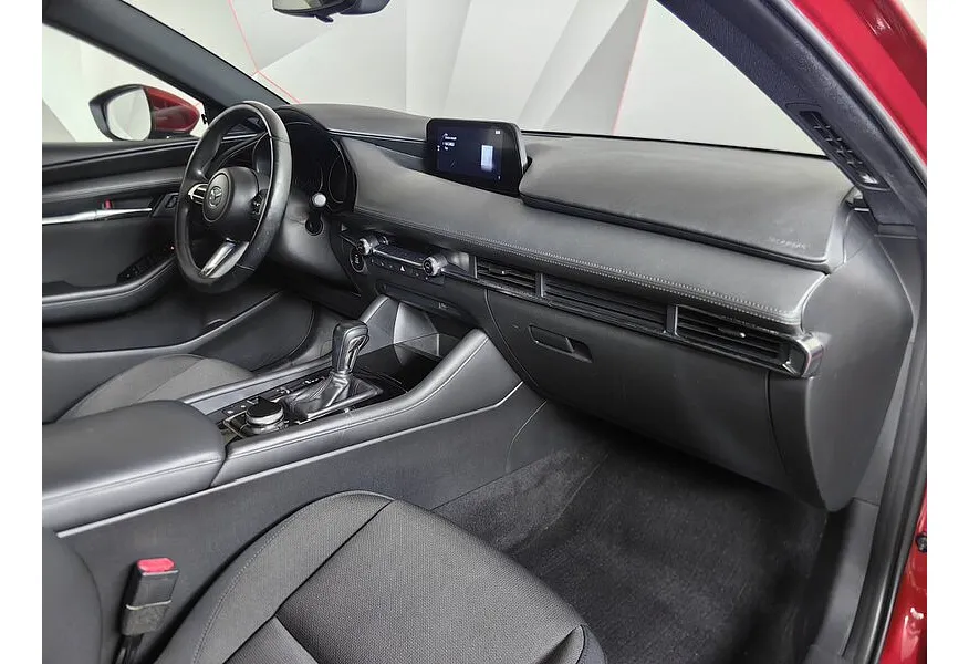 Mazda 3 1.5 AT (120 л.с.) Active Красный в АВИЛОН. Слайд №12