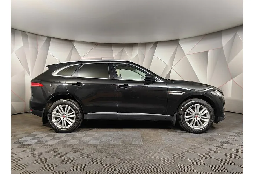 Jaguar F-Pace 2.0 TD AT AWD (180 л.с.) Prestige Черный в АВИЛОН. Слайд №6