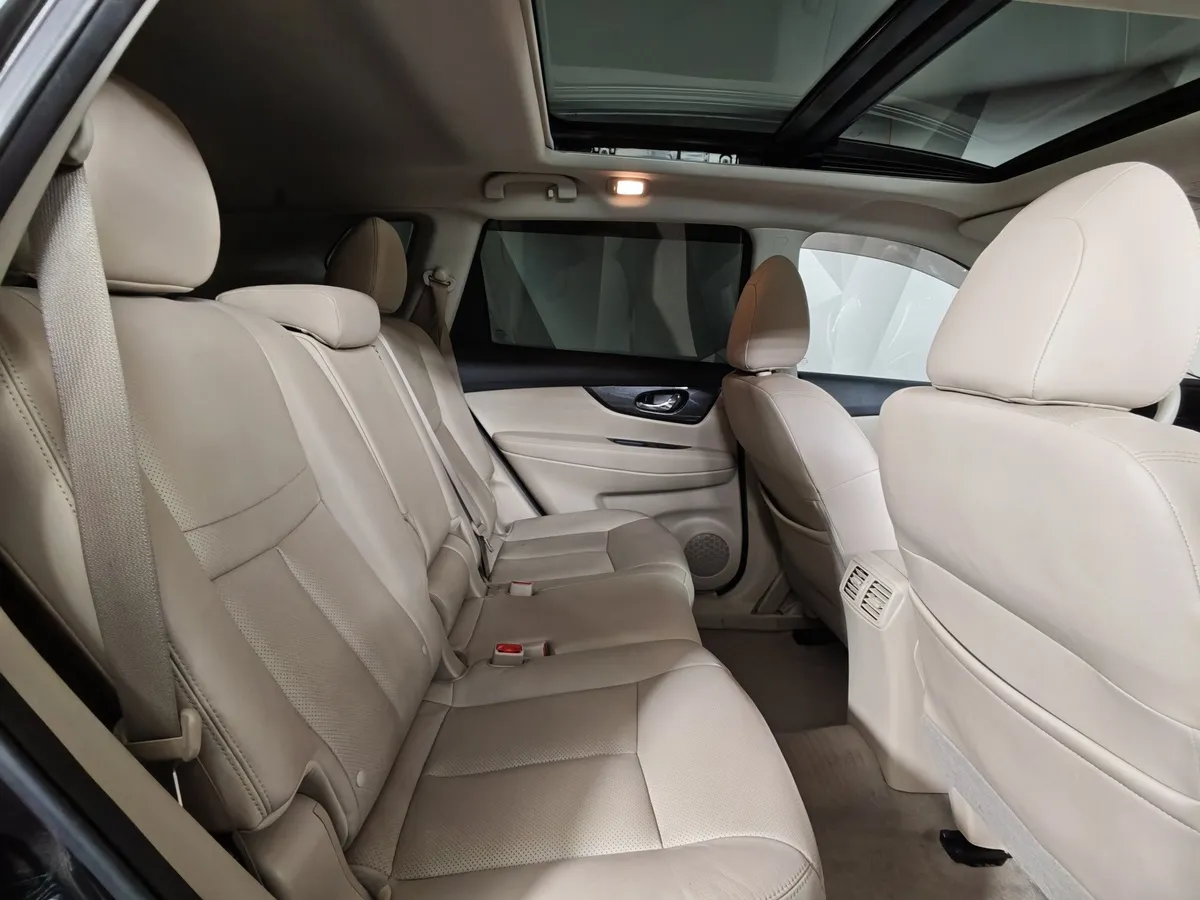 Nissan X-Trail 2.0 CVT AWD (144 л.с.) Зеленый в АВИЛОН. Слайд №16