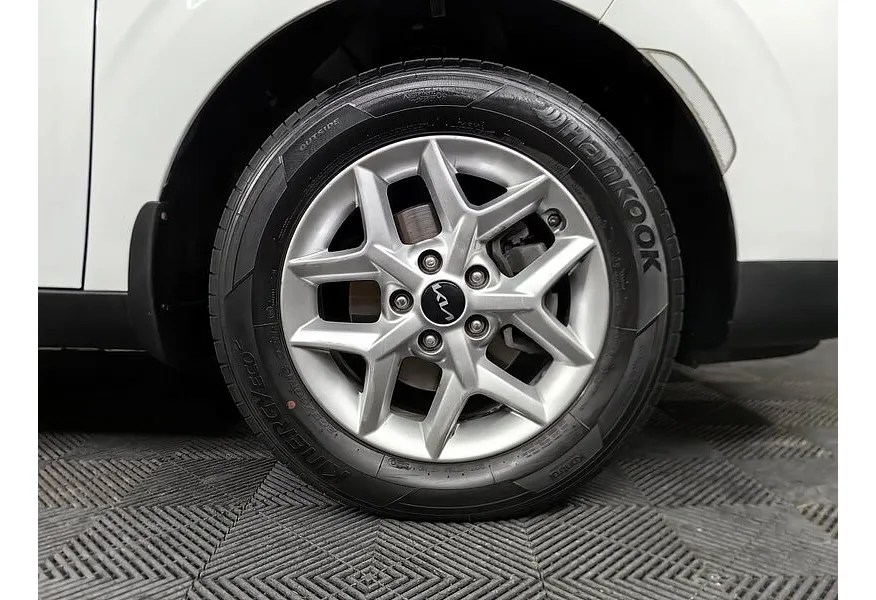 Kia Soul 1.6 MPI AT (123 л.с.) Luxe Белый в АВИЛОН. Слайд №17