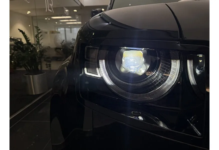 Land Rover Defender 3.0D AT (300 л.с.) HSE Черный в АВИЛОН. Слайд №19