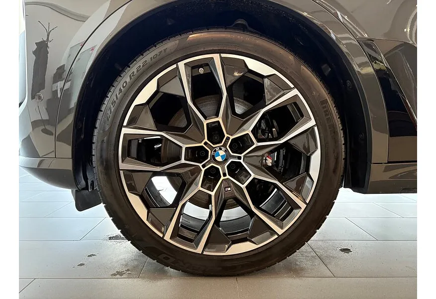 BMW X7 xDrive40d Steptronic (340 л.с.) Серый в АВИЛОН. Слайд №8