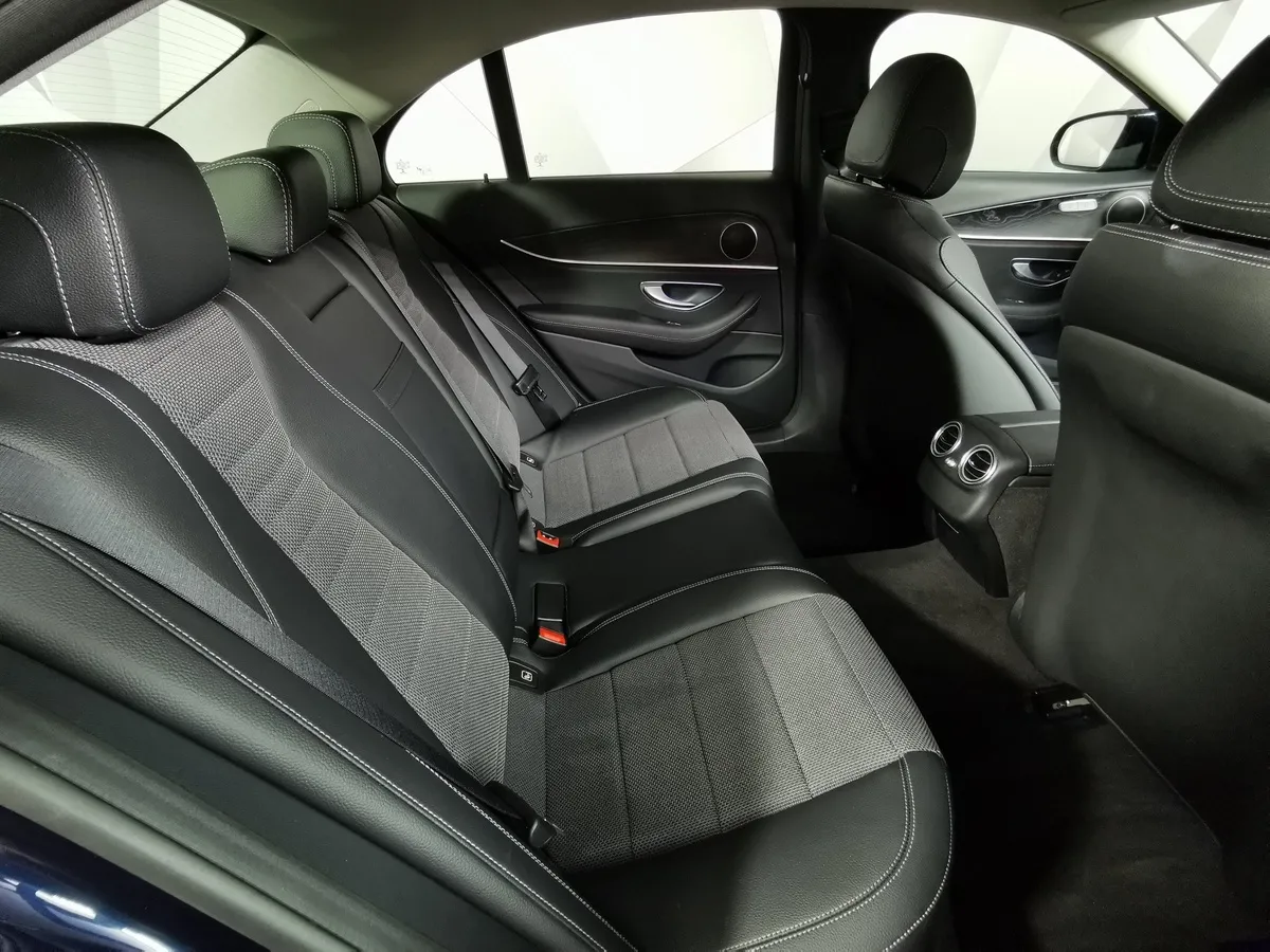 Mercedes-Benz E-Класс E 200 9G-TRONIC (197 л.с.) Синий в АВИЛОН. Слайд №16