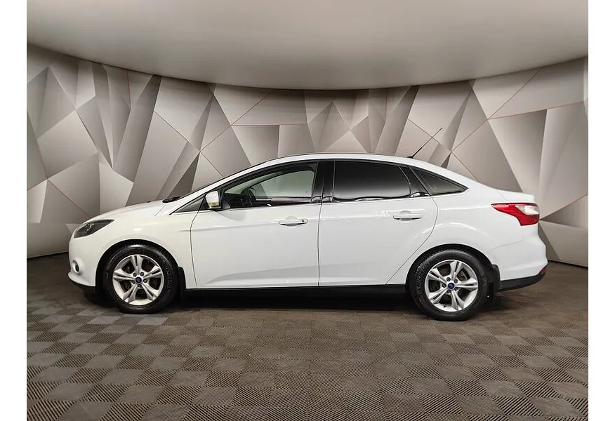 АВИЛОН - Ford Focus 1.6 PowerShift (125 л.с.) Trend Sport Белый - slide 2