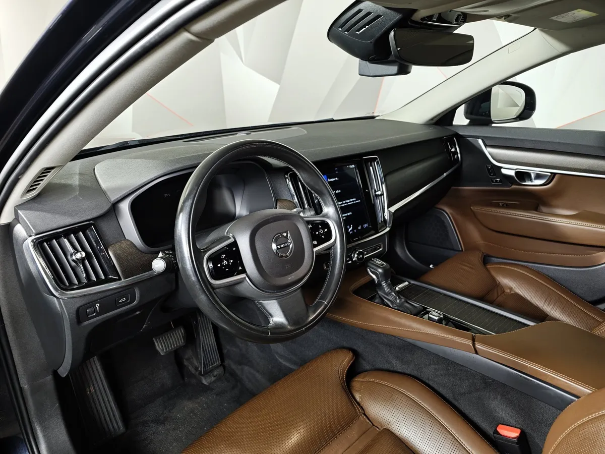 Volvo V90 Cross Country 2.0 T5 Drive-E AT AWD (249 л.с.) Plus Синий в АВИЛОН. Слайд №19