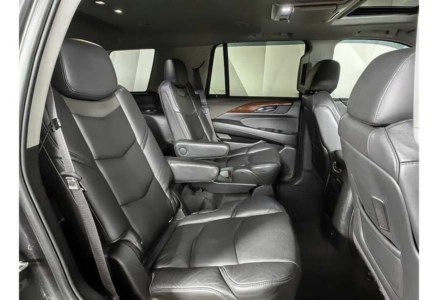 Cadillac Escalade 6.2 V8 АТ 4WD (409 л.с.) Серый в АВИЛОН. Слайд №14