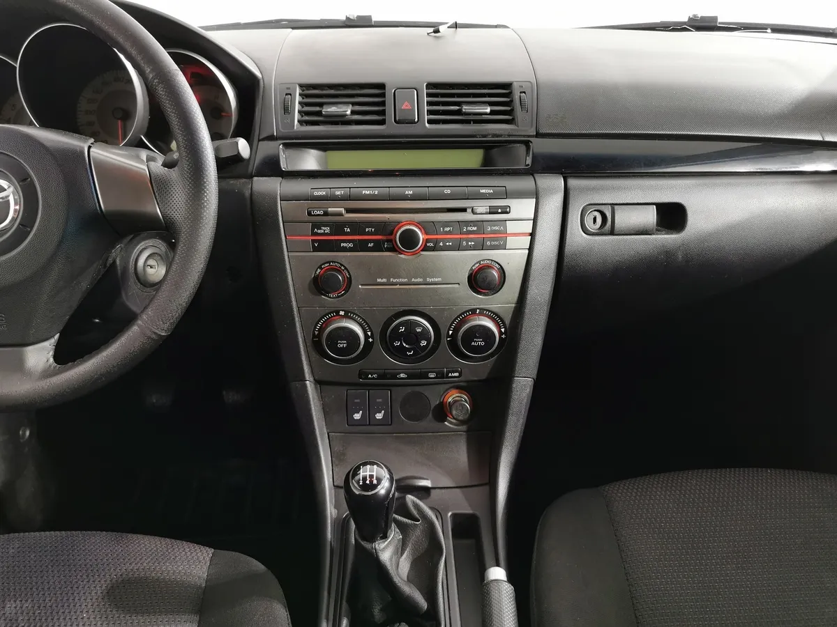 Mazda 3 1.6 MT (105 л.с.) Синий в АВИЛОН. Слайд №14