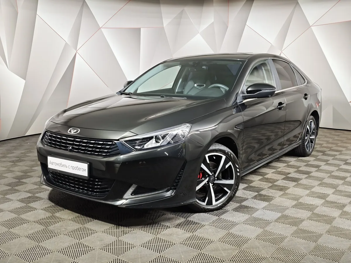 АВИЛОН - Kaiyi E5 1.5 CVT 2WD (147 л.с.) Luxury+ Черный - slide 10263536