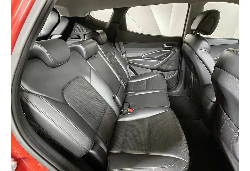 Hyundai Santa Fe 2.4 AT 4WD (175 л.с.) Dynamic Красный в АВИЛОН. Слайд №16