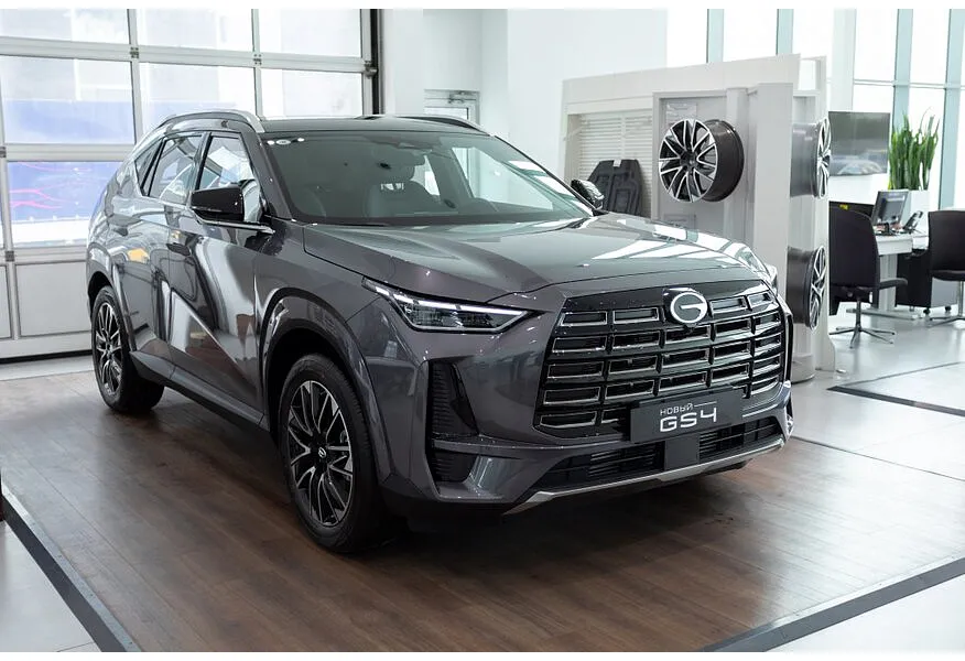 GAC GS4 2.0T 8AT 4WD (231 л.с.) GL Серый в АВИЛОН. Слайд №3