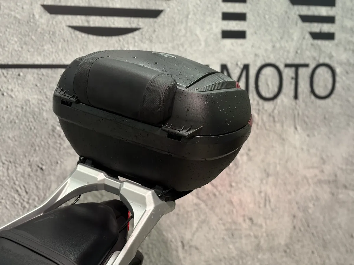 Yamaha MT-07 689 см³ (75 л.с.) 689 Красный в АВИЛОН. Слайд №9