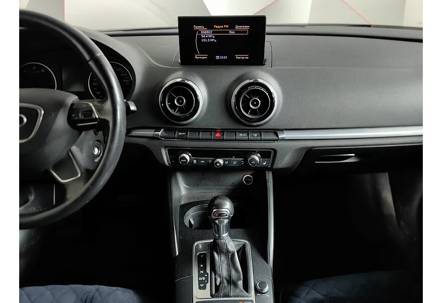 Audi A3 1.4 TFSI S tronic (125 л.с.) Ambition Красный в АВИЛОН. Слайд №13