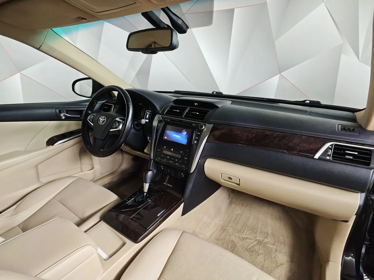 Toyota Camry 2.5 AT (181 л.с.) Черный в АВИЛОН. Слайд №13