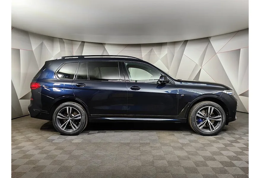 BMW X7 xDrive30d Steptronic (249 л.с.) M Sport Pro Черный в АВИЛОН. Слайд №6