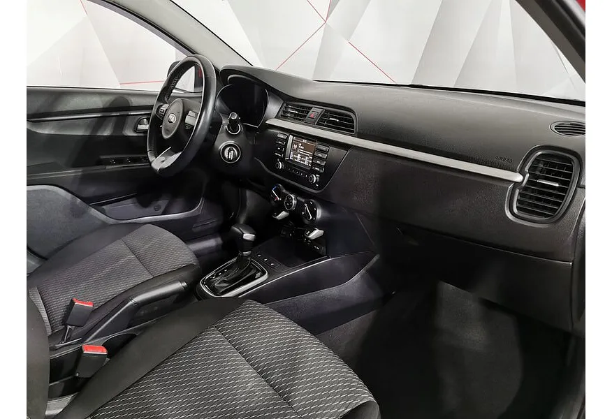 Kia Rio 1.6 AT (123 л.с.) Comfort Красный в АВИЛОН. Слайд №6