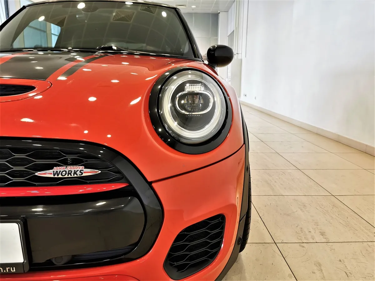 MINI 3 двери JCW 2.0 MT (231 л.с.) Оранжевый в АВИЛОН. Слайд №8