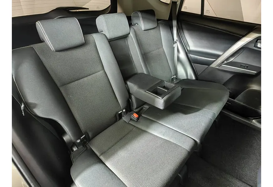 Toyota RAV4 2.0 CVT AWD (146 л.с.) Классик Коричневый в АВИЛОН. Слайд №17