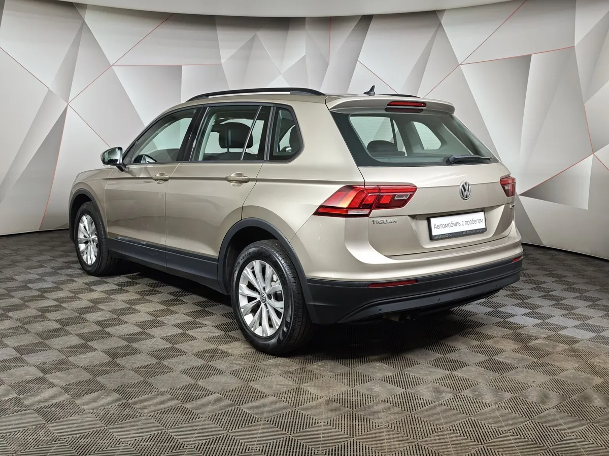Volkswagen Tiguan 1.4 TSI 4Motion DSG (150 л.с.) OFFROAD Коричневый в АВИЛОН. Слайд №3