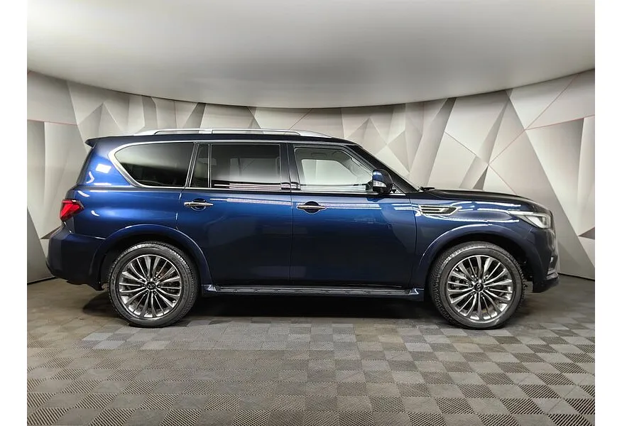 LIVE. Слайд №4